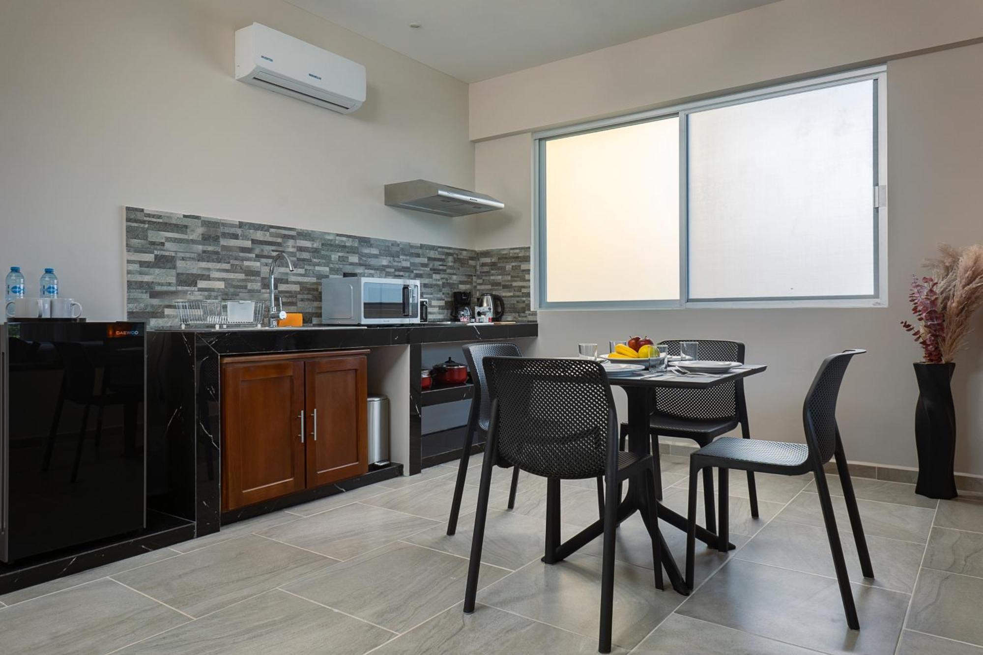 Blue Veleta Hotel Тулум Екстериор снимка