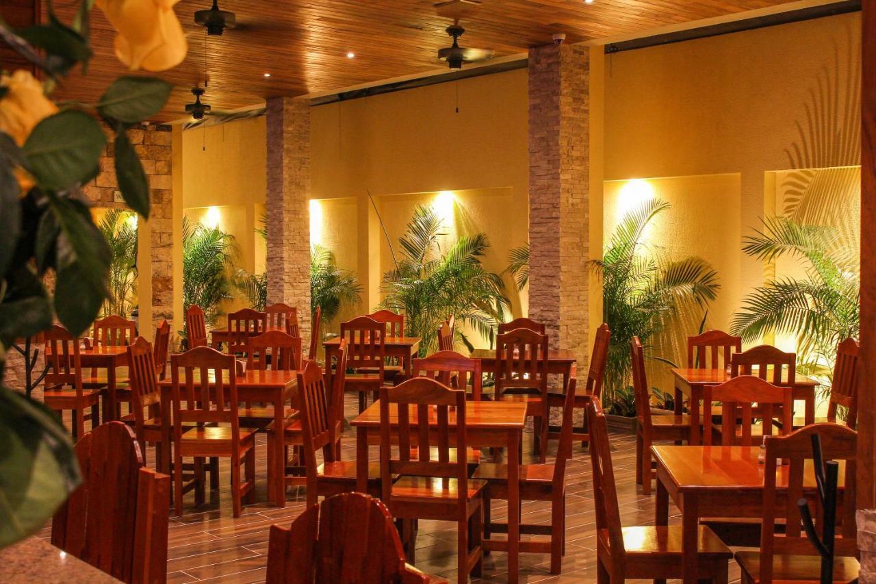 Blue Veleta Hotel Тулум Екстериор снимка
